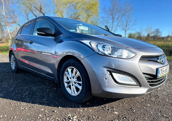 Hyundai I30 cena 27900 przebieg: 233000, rok produkcji 2012 z Tarnowskie Góry małe 67